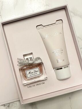 ✨NIB Miss Dior Mini Gift Set✨